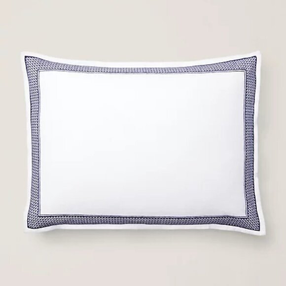 NWT - (set of 2) Ralph Lauren Blue and White Linen Whitby Throw Pillow 15" x 20" - Picture 1 of 5